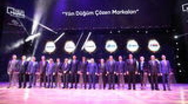 YILIN DÜĞÜM ÇÖZEN MARKALARI ÖDÜLÜ PTT AŞ’NİN