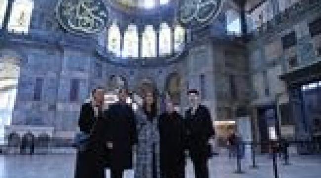 VALİ EŞİ ve 60 KADIN KATILIMCI AYASOFYA MÜZESİNİ GEZDİ