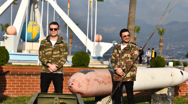 İSKENDURUN’DA KAMUFLAJLI DOLAŞTILAR