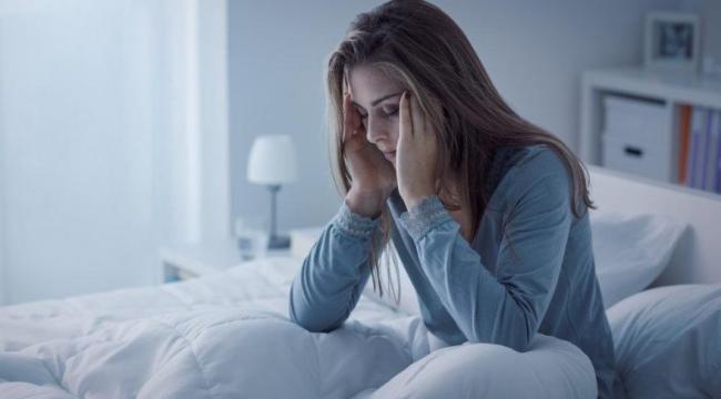 KARANTİNA GÜNLERİNDE GÖZ SAĞLIĞINA DİKKAT!