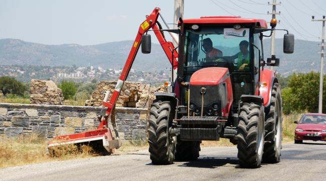 YOL KENARLARINDA TAMBURLU TEMİZLİK
