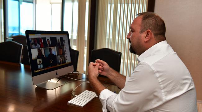 AIESEC’li gençlerle online buluşma