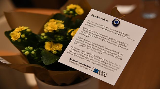 KADIKÖY MECLİSİ ÇİÇEK AÇTI