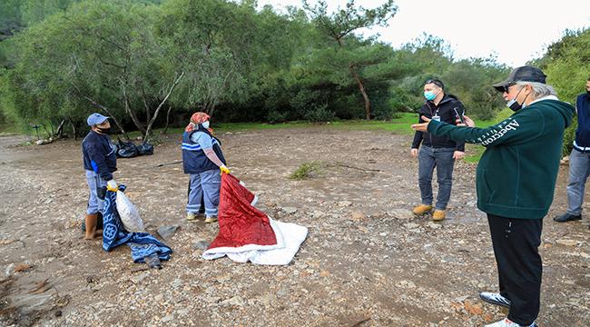 TEMİZLİK SEFERBERLİĞİ CENNET KOYU’NDA DEVAM ETTİ