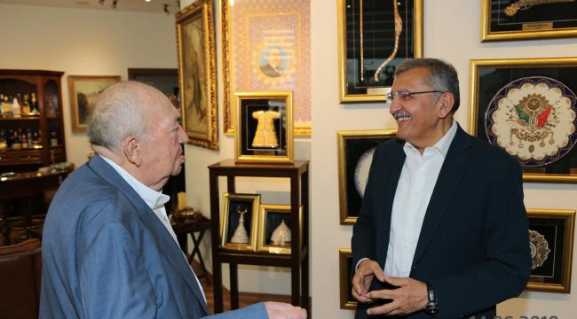 Türker İnanoğlu’nun Anılarıyla “En Güzel Köy: Kanlıca” Kitabı Çıktı