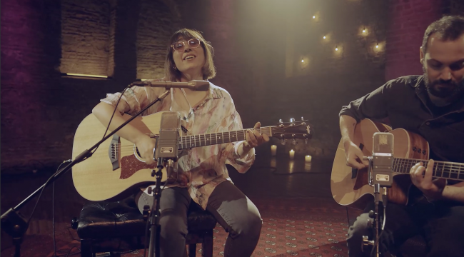 ALTERNATİF MÜZİĞİN BAŞARILI İSMİ KALBEN, 3 ŞARKILIK MİNİ KONSERİ İLE    GAİN SAHNE’DE