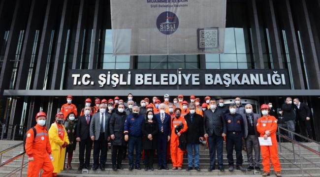 ŞİŞLİ BELEDİYESİ AFETLERE KARŞI İŞ BİRLİĞİ VE DAYANIŞMAYI SÜRDÜRÜYOR