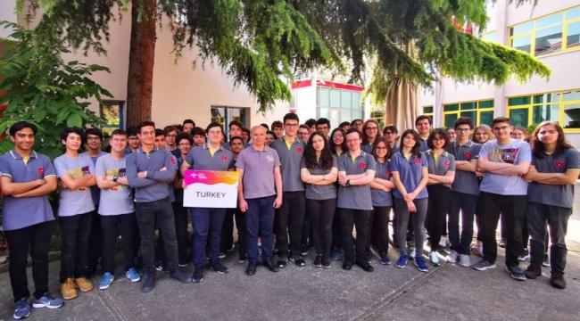 Bahçeşehir Koleji Öğrencilerinden   TÜBİTAK Ulusal Bilim Olimpiyatları’nda Büyük Başarı