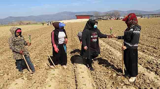 Bayındır Belediyesi 8 Mart Dünya Kadınlar Günü’nü Kutladı