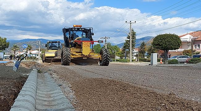 Sahil Bandında Parke Çalışması Başladı