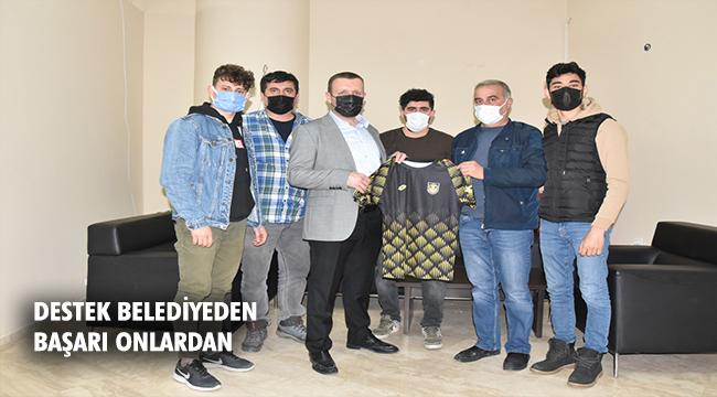 Torbalı Belediyesi&#039;nden engelli futbolculara destek