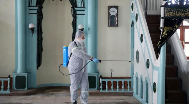 Menteşe’de Camilerde Ramazan Temizliği