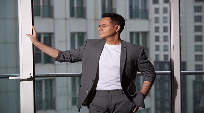 BARBAROS’TAN “EVELALLAH “İLE BARIŞ MANÇO’YA SAYGI DURUŞU