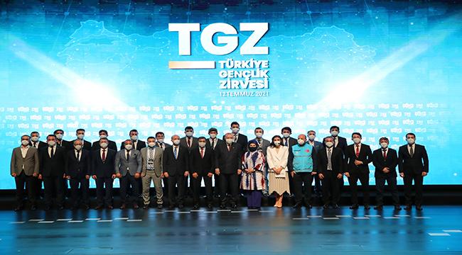 BU YIL İKİNCİSİ DÜZENLENEN TÜRKİYE GENÇLİK ZİRVESİ BEŞTEPE KONGRE VE KÜLTÜR MERKEZİ’NDE GERÇEKLEŞTİ