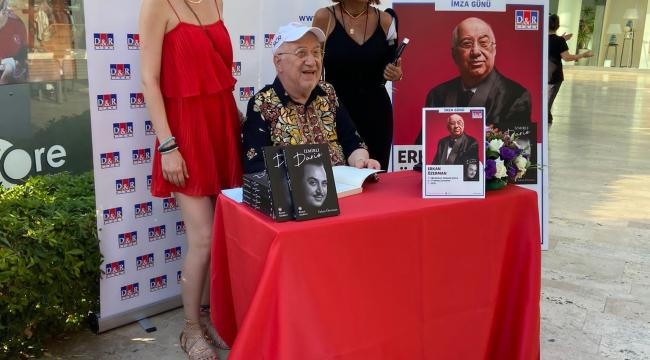 Erkan Özerman D&amp;R mağazalarında Bodrumlu kitapseverlerle buluştu