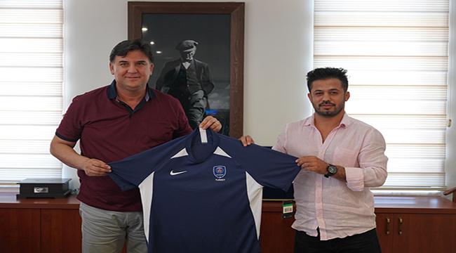 Acar’dan Karaca’ya PSG forması