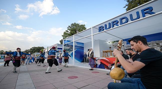 Kardeş kentlerin mirası İzmir Fuarı’nda