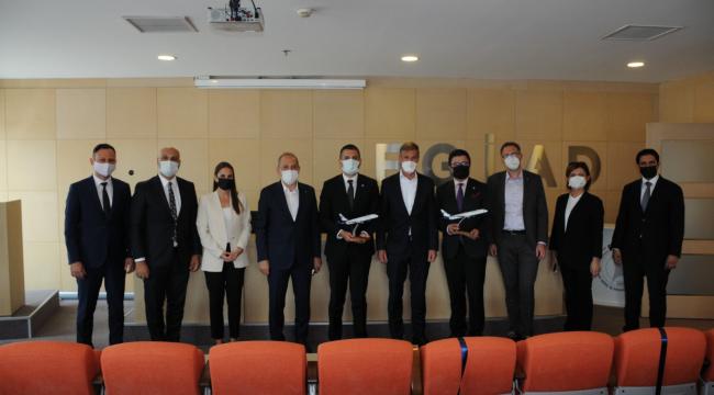 SunExpress Ceo’su Dr. Max Kownatzki EGİAD’ı Ziyaret Etti