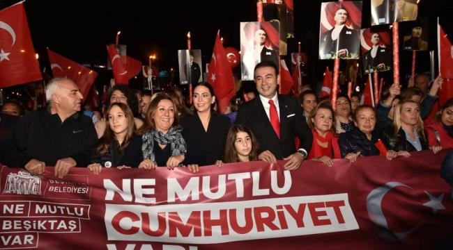 BEŞİKTAŞ BELEDİYE BAŞKANI RIZA AKPOLAT HERKESİ CUMHURİYETE SAHİP ÇIKMAYA VE CUMHURİYETİ KUTLAMAYA DAVET EDİYOR