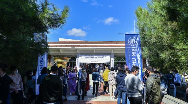Işık Üniversitesi’nden Hibrit Akademik Açılış