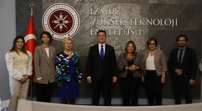 İZMİR’DEN KORUNCUK VAKFI’NA ANLAMLI DESTEK