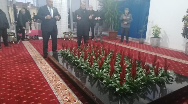 Mustafa Sarıgül’den Prof. Dr. Haydar Baş’ın kabrine ziyaret