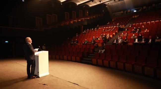 DÜNYAYI ESİR ALAN COVID-19’A ‘KARANTİNA PENCERESİNDEN’ BAKIŞ