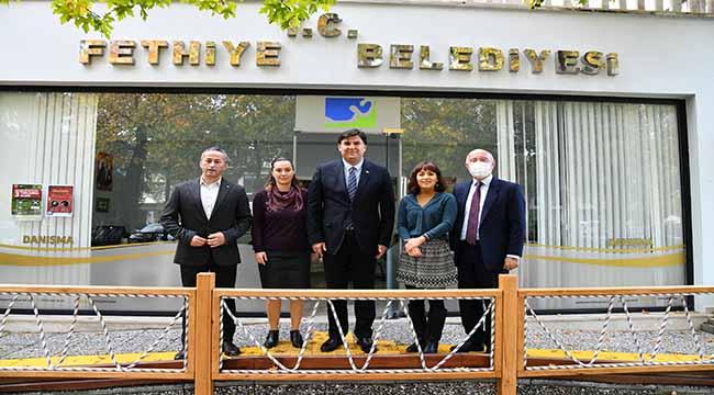 KARACA, BELEDİYE PERSONELİNİN YENİ YILINI KUTLADI