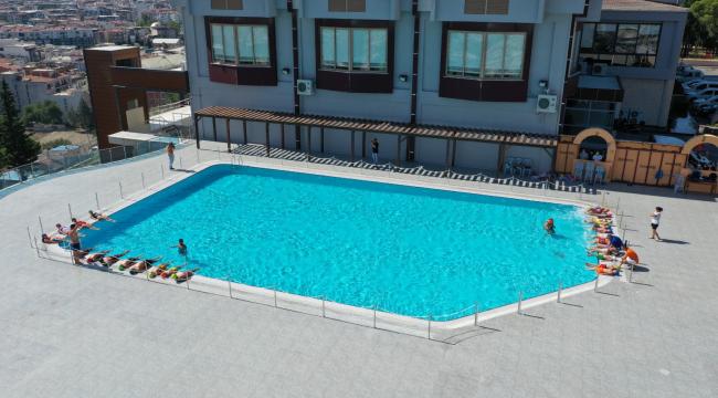 &#039;Tepe&#039;den tırnağa yenileniyor