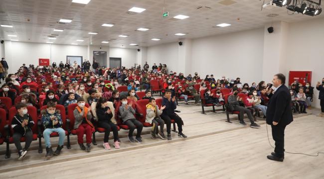 KINIK BELEDİYESİNDEN KARNE HEDİYESİ ÇOCUK TİYATROSU