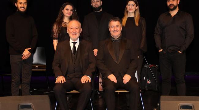 ALTAN ERKEKLİ&#039;YE SAHNEDE  BÜYÜK SÜRPRİZ!