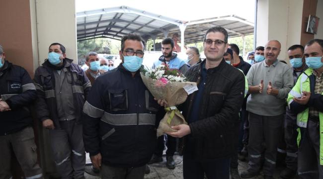 Temizlik işçilerinden maaş zammı teşekkürü