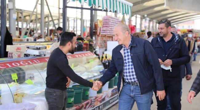 BAŞKAN ATABAY PAZAR ESNAFINI ZİYARET ETTİ