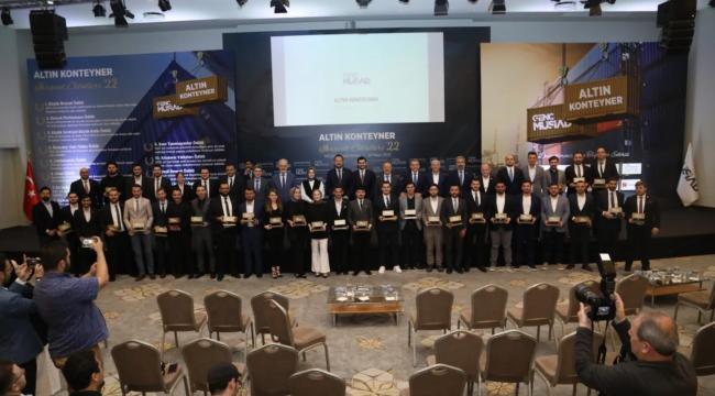 Genç MÜSİAD&#039;dan genç ihracatçılara anlamlı ödül