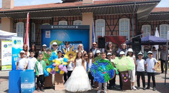 Atıktan sanata çevreci dönüşüm