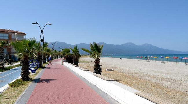 KUŞADASI PLAJLARI MİSAFİRLERİNİ BEKLİYOR