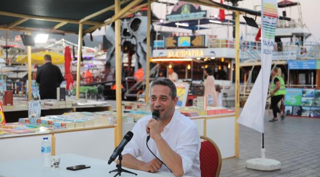 BAŞARIR MARMARİS’TE KİTAP İMZALADI