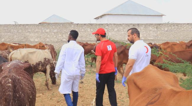 İHTİYAÇ SAHİBİ ÇOCUKLARIN BAYRAMLIKLARI KIZILAY’DAN