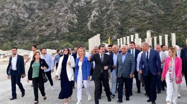 Son Başbakan’dan Türkiye’nin En Büyük Yat İmalat Çekek Yerine Ziyaret!