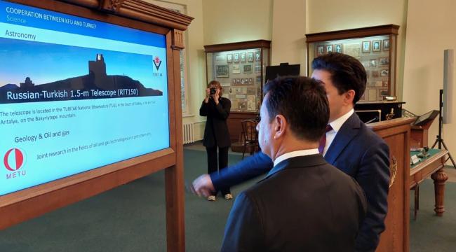 Başkan Aras, Kazan Dijital Haftası`na Katıldı