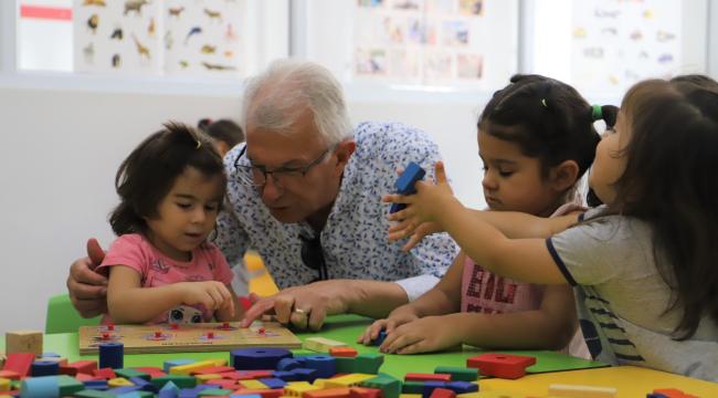 Başkan Eriş, yeni eğitim yılının ilk gününde Çocuk Evleri'ni ziyaret etti