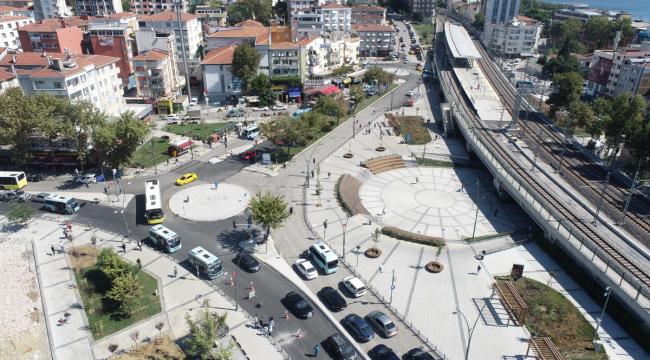 ‘Kartal Neyzen Tevfik Meydanı’ Yoğun Katılımlı Bir Törenle Hizmete Açıldı