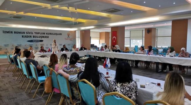 AK Parti İzmir İl Kadın Kolları’ndan ‘Kadın Buluşmaları’ programı
