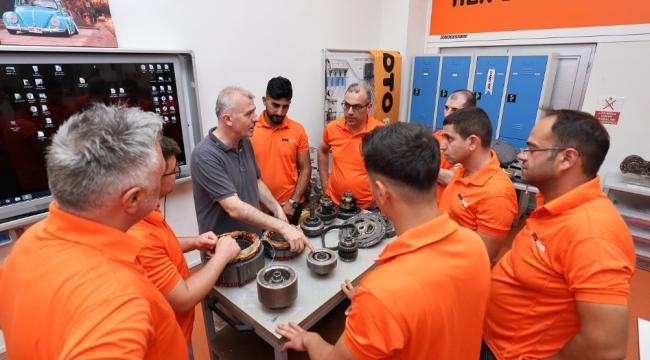 Hibrit ve Elektrikli Araçlar İçin En Yetkin Hizmet Otopratik’te!