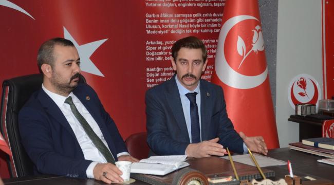 İzmir Alperen Ocakları, BBP&#039;yi ziyaret etti