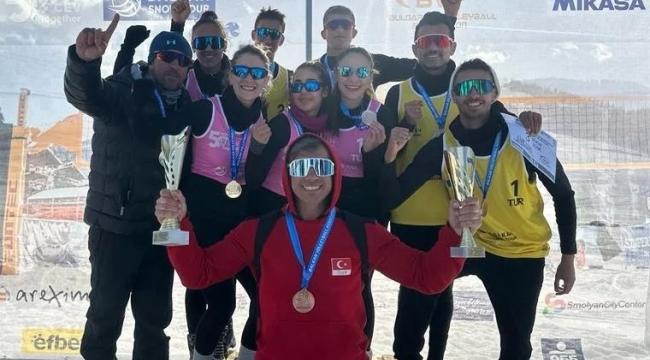 Bursalı sporcu turnuvaya damga vurdu