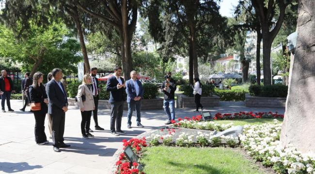 AK Partili İnan’dan, anlamlı günde, Zübeyde Hanım’ın mezarına ziyaret