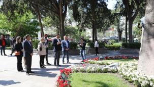 AK Partili İnan'dan, anlamlı günde, Zübeyde Hanım'ın mezarına ziyaret
