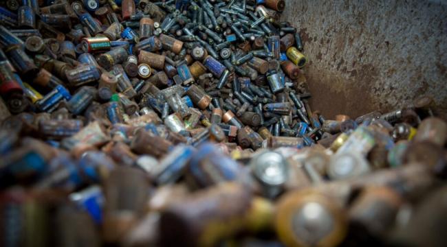 ATIKTAN HAMMADDEYE / KRİTİK HAMMADDELER EKONOMİYE GERİ KAZANDIRILIYOR