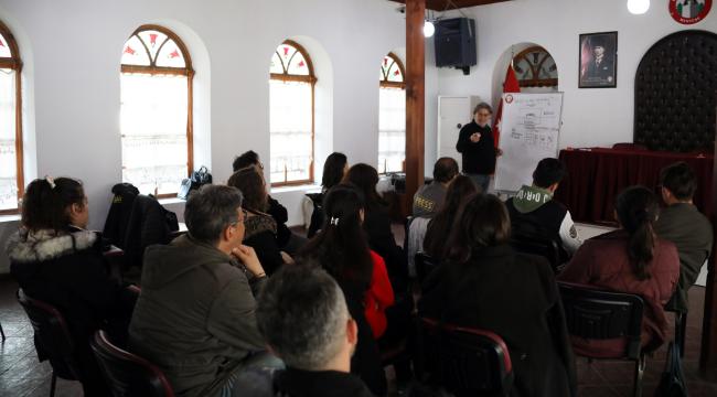 MUĞLA BASIN EMEKÇİLERİ PLATFORMU’NUN MESLEK İÇİ EĞİTİMLERİ DEVAM EDİYOR